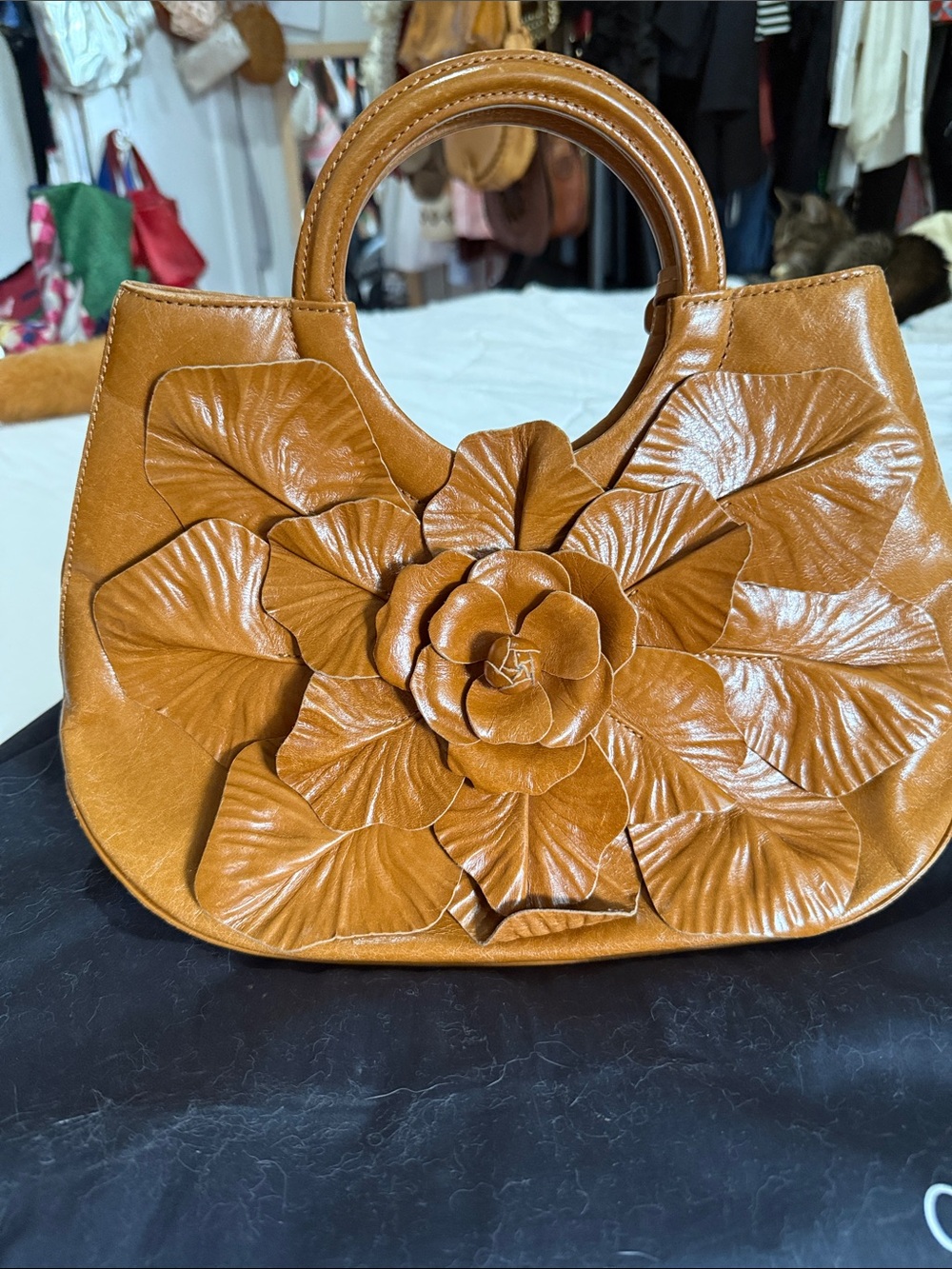 Authentic Anne Fontaine Scarlett Handbag in Tan Supple Leather with dust bag